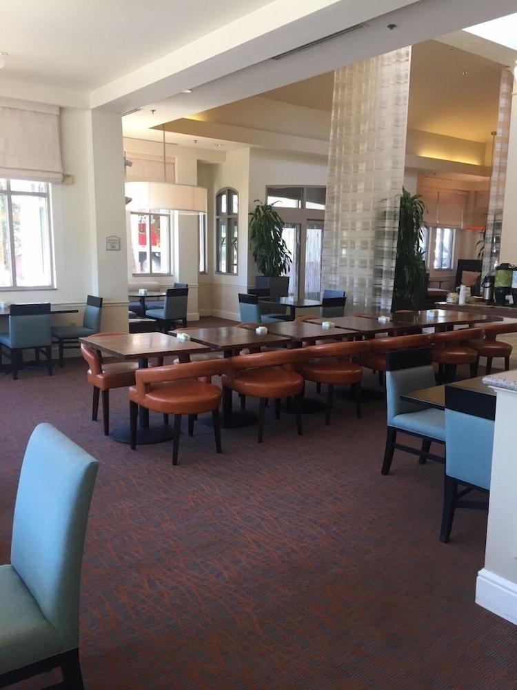 Hilton Garden Inn Palm Springs/Rancho Mirage Exterior photo