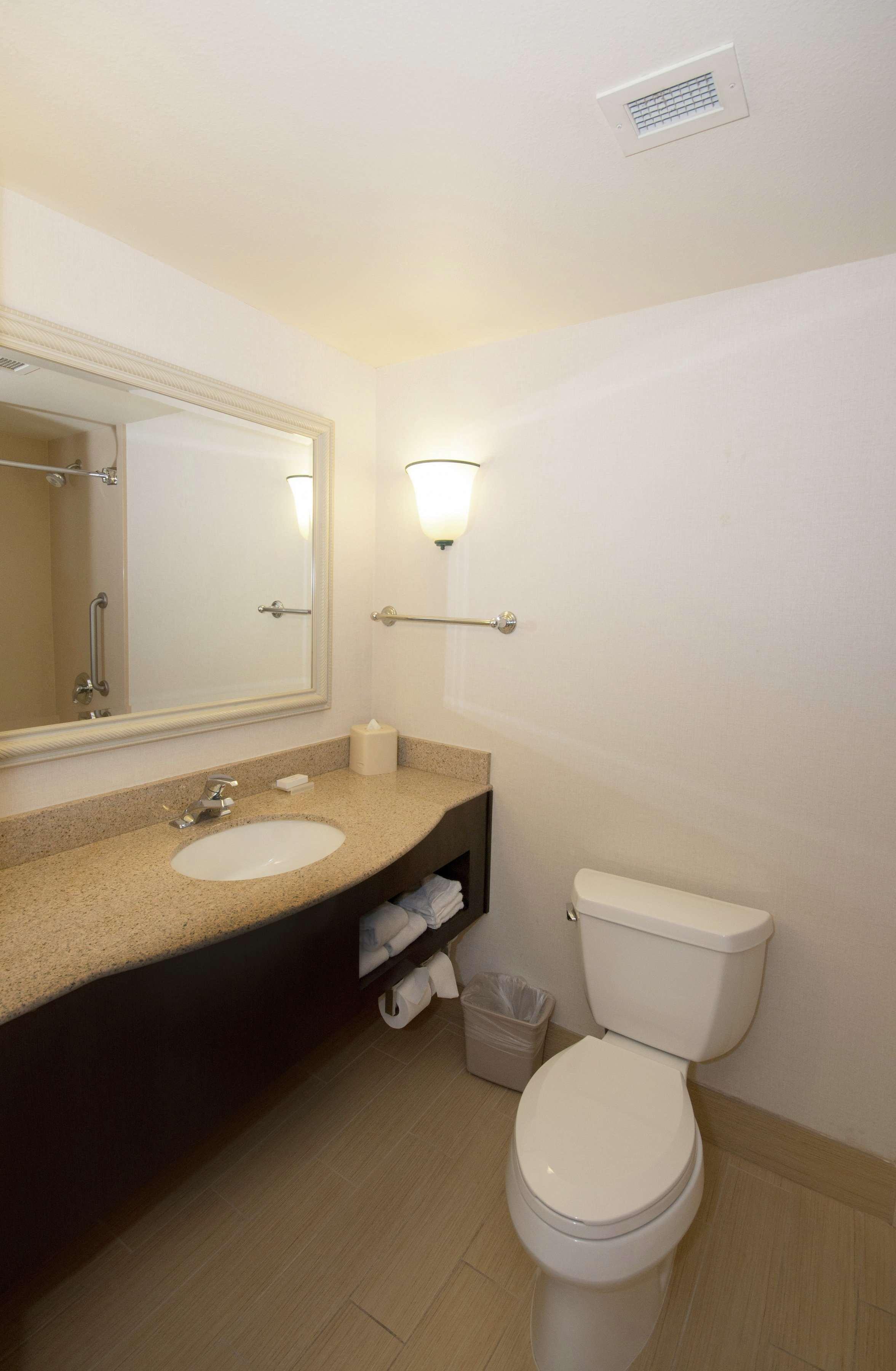 Hilton Garden Inn Palm Springs/Rancho Mirage Exterior photo
