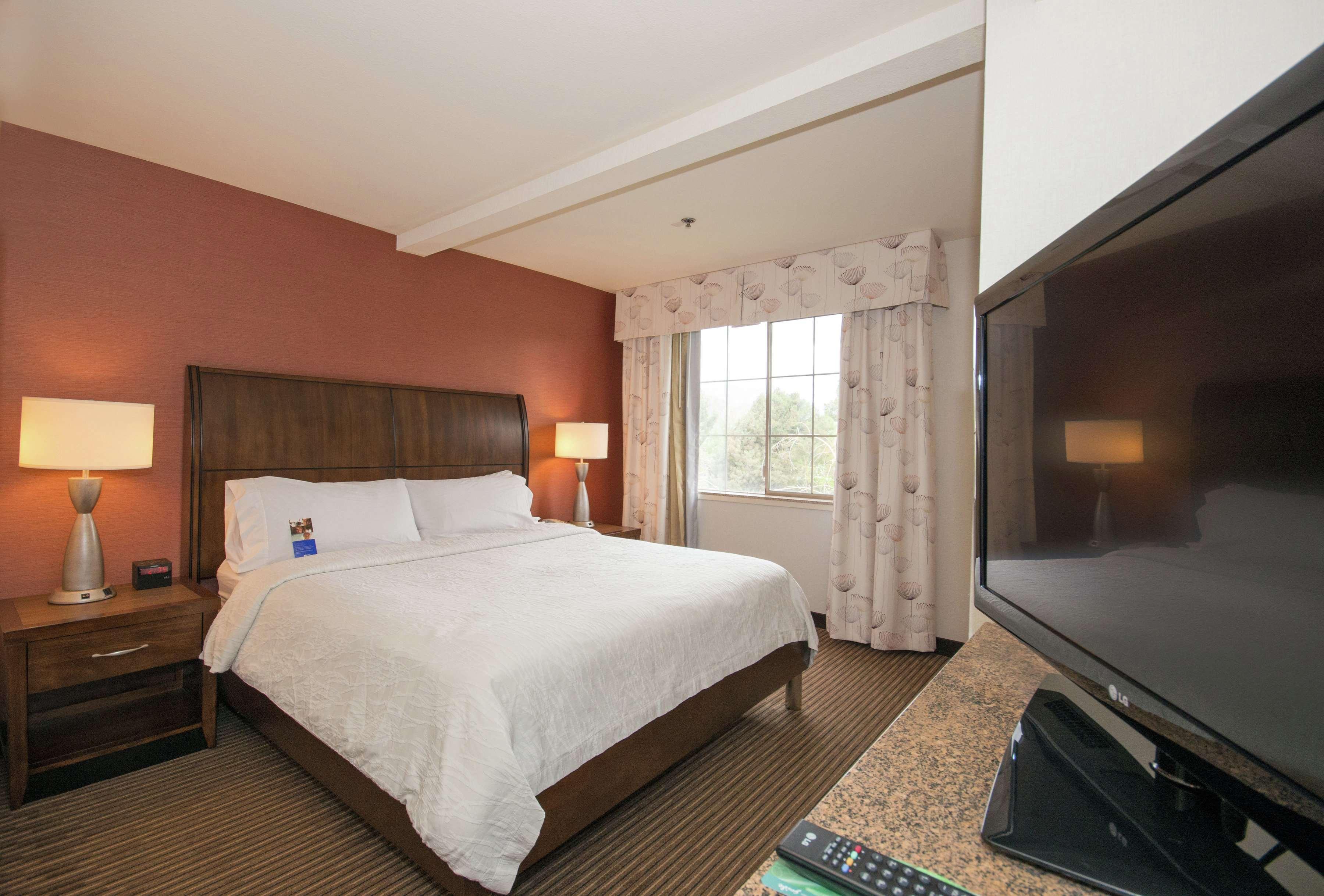 Hilton Garden Inn Palm Springs/Rancho Mirage Exterior photo