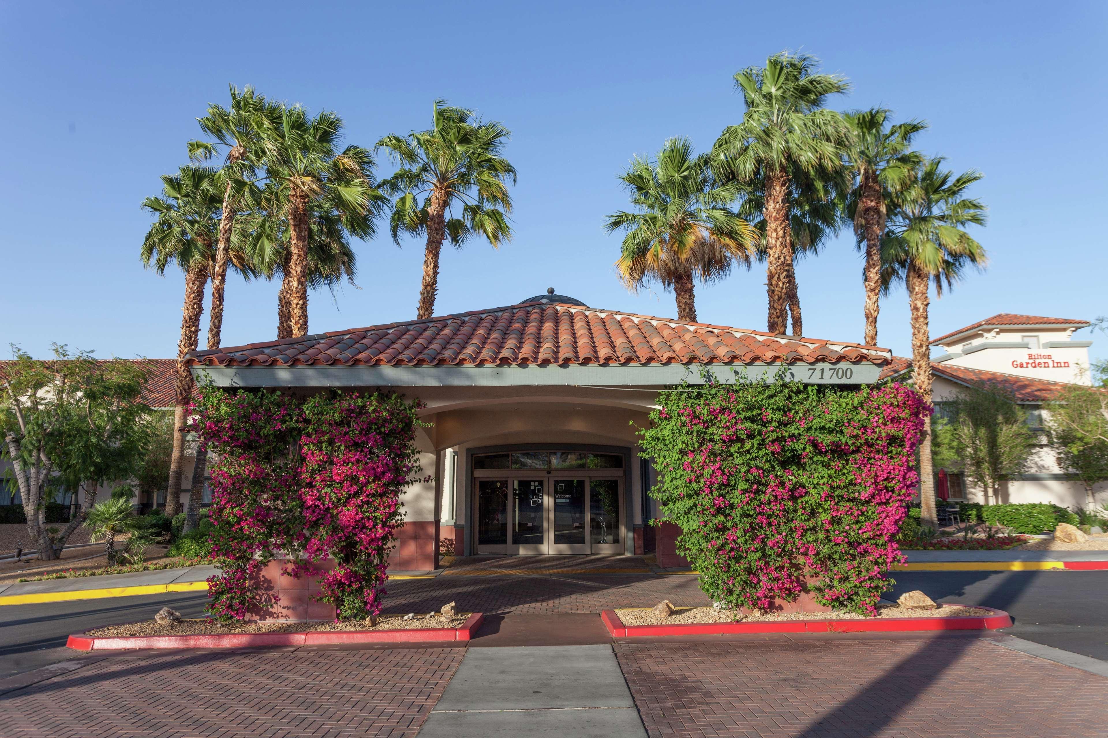 Hilton Garden Inn Palm Springs/Rancho Mirage Exterior photo