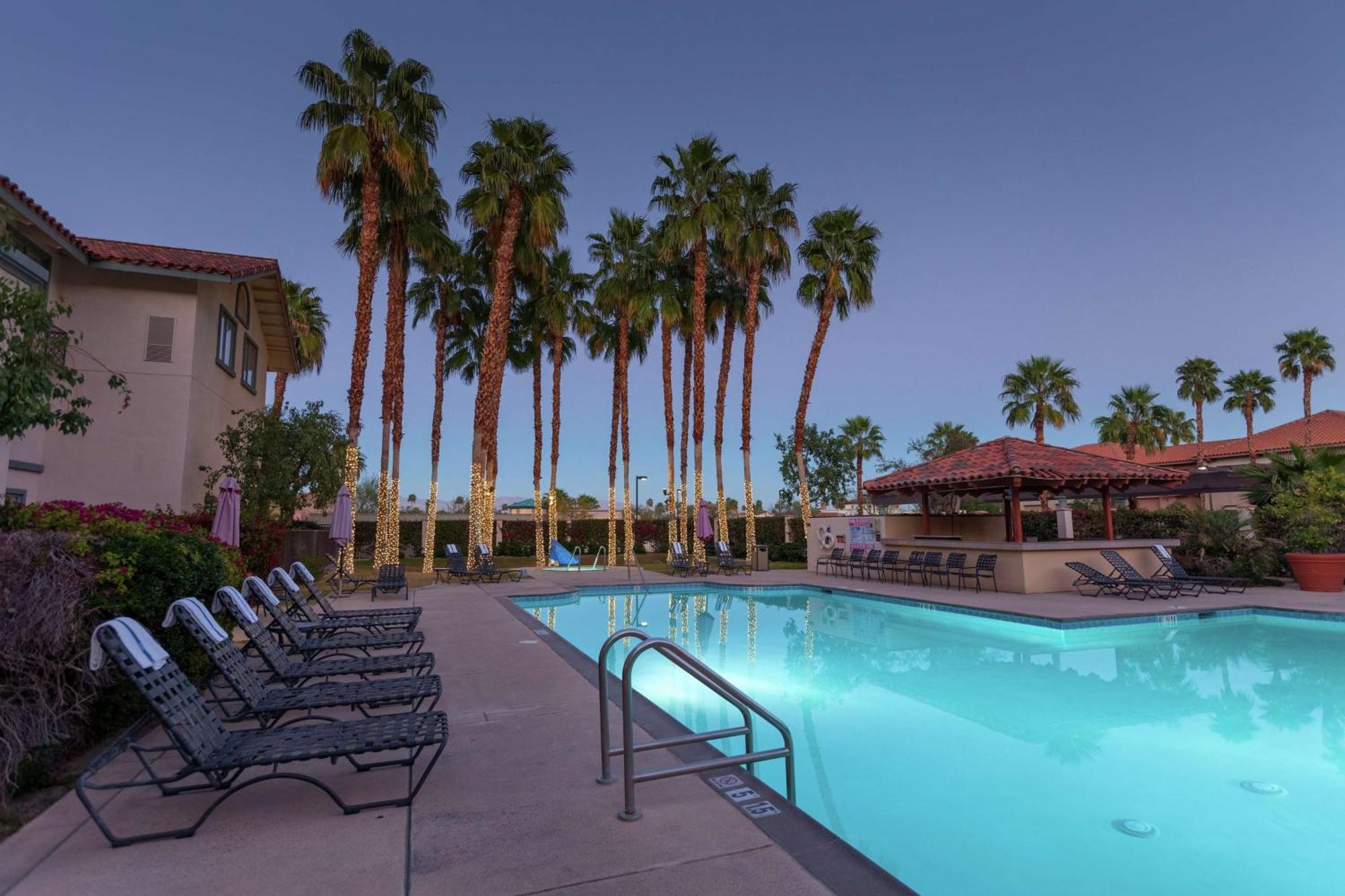 Hilton Garden Inn Palm Springs/Rancho Mirage Exterior photo