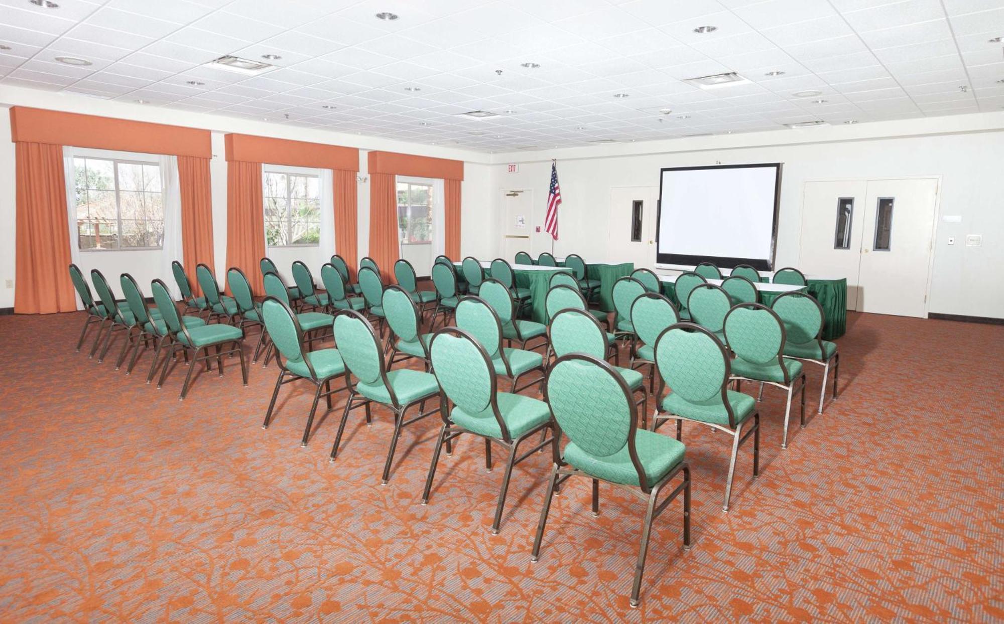 Hilton Garden Inn Palm Springs/Rancho Mirage Exterior photo