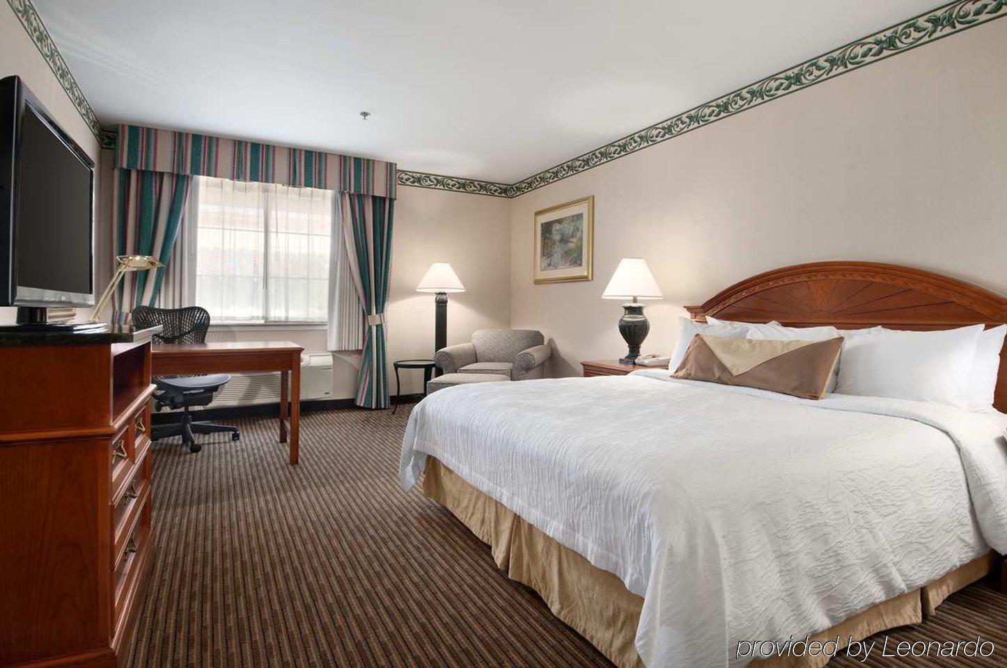Hilton Garden Inn Palm Springs/Rancho Mirage Room photo